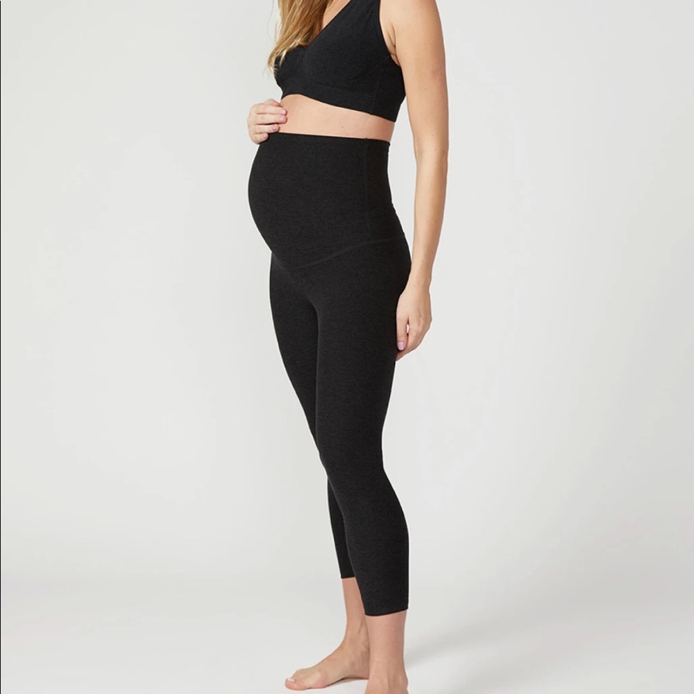 Beyond Yoga Spacedye Capri Maternity Leggings